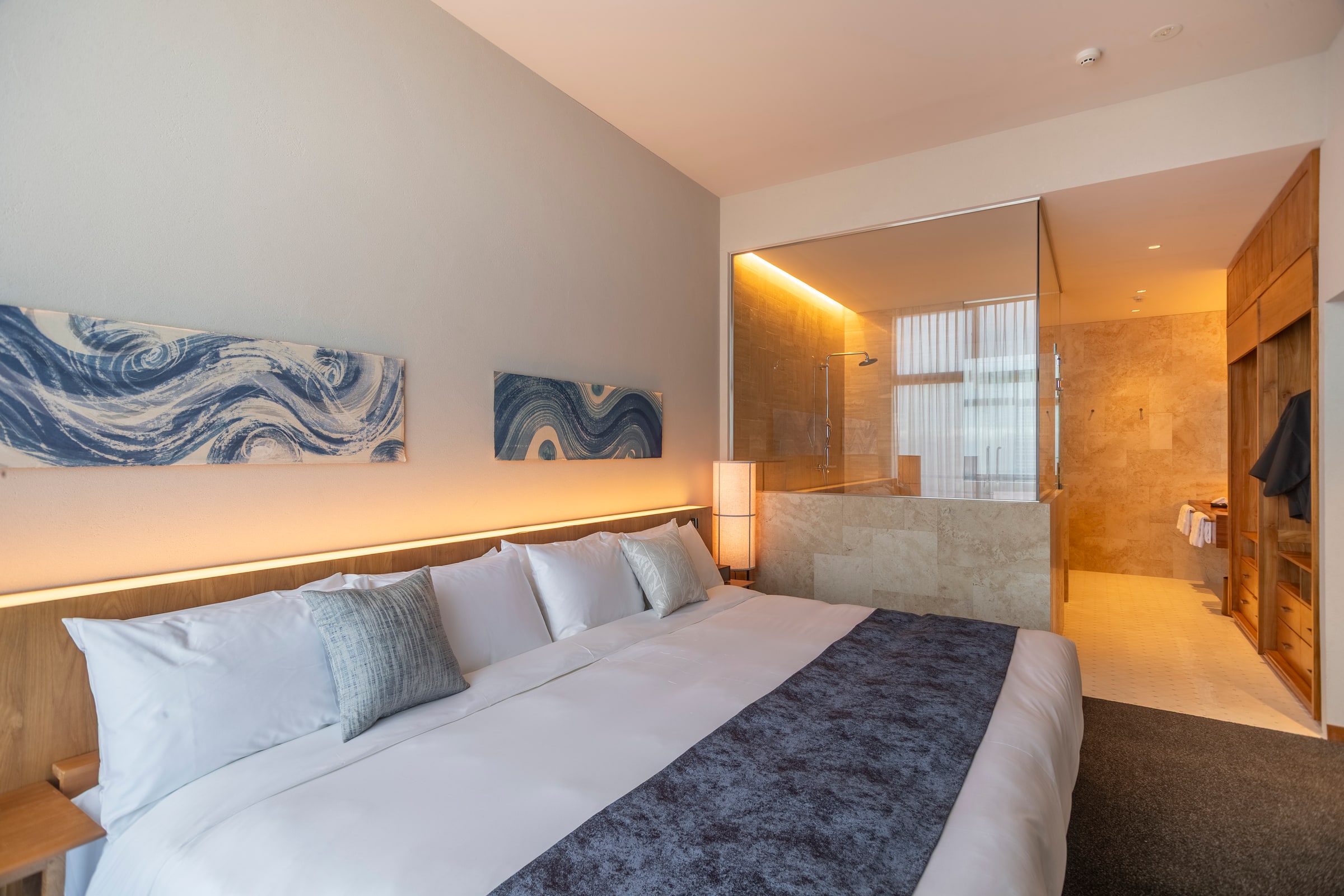 Luxury ocean view suite at Raiden Resort